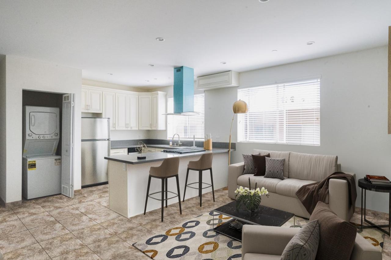 New Luxury Hollywood Sign View- Condo Лос-Анджелес Экстерьер фото